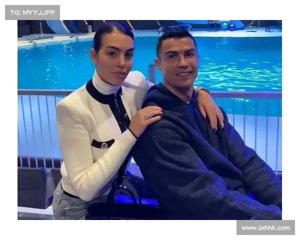 罗纳尔多与未婚妻海边度假浪漫满满尽显甜蜜恩爱时光 罗纳尔多与未婚妻海边度假浪漫满满尽显甜蜜恩爱时光
